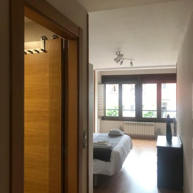 Apartamento Entero El Puente Onís Exterior foto